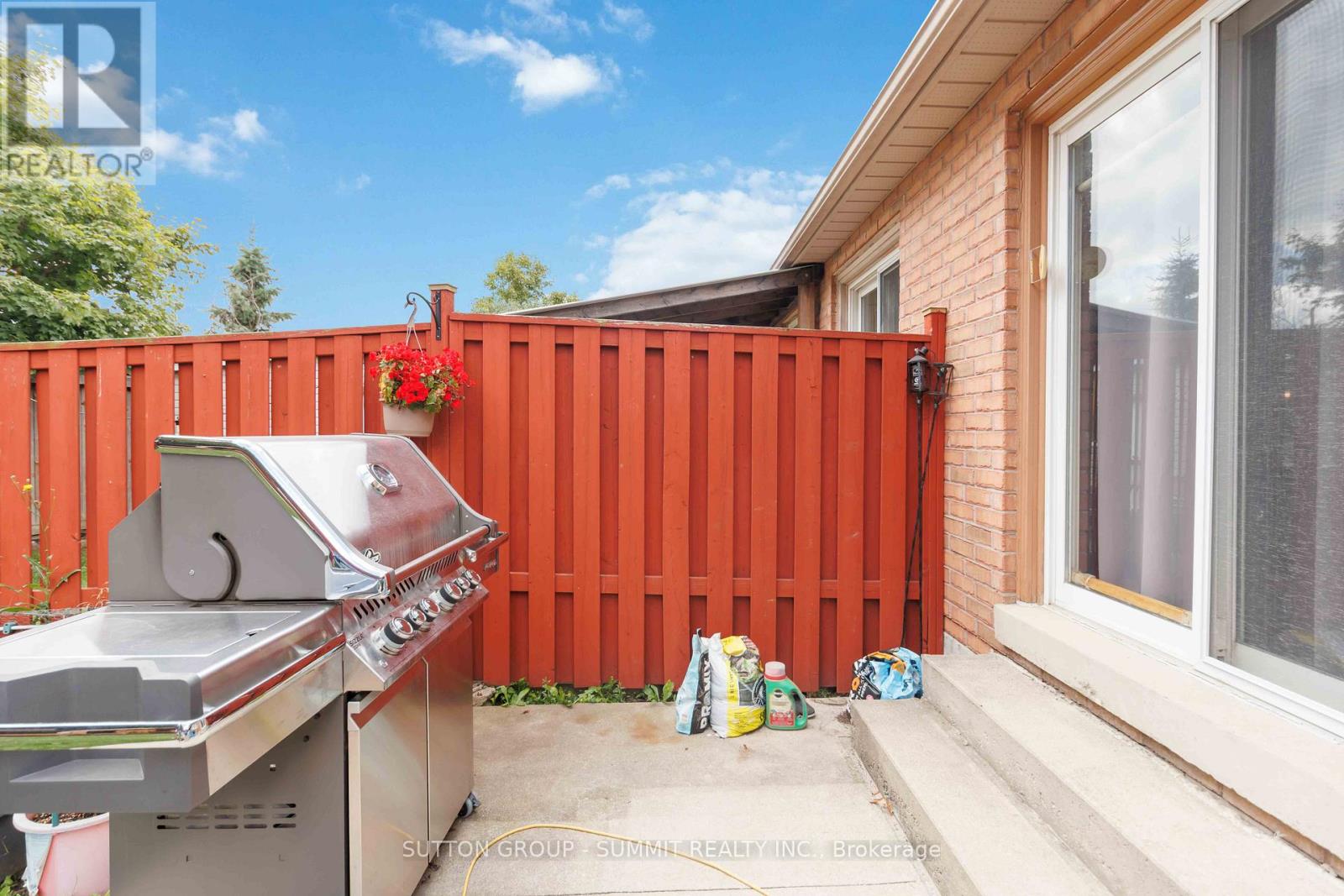Photo 45 of 90 Twin Pine S, Brampton ON