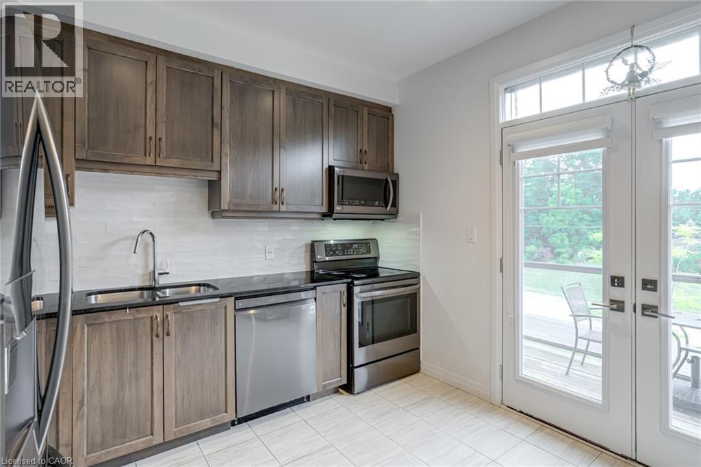Photo 14 of 13 Pringle Lane, Ancaster ON