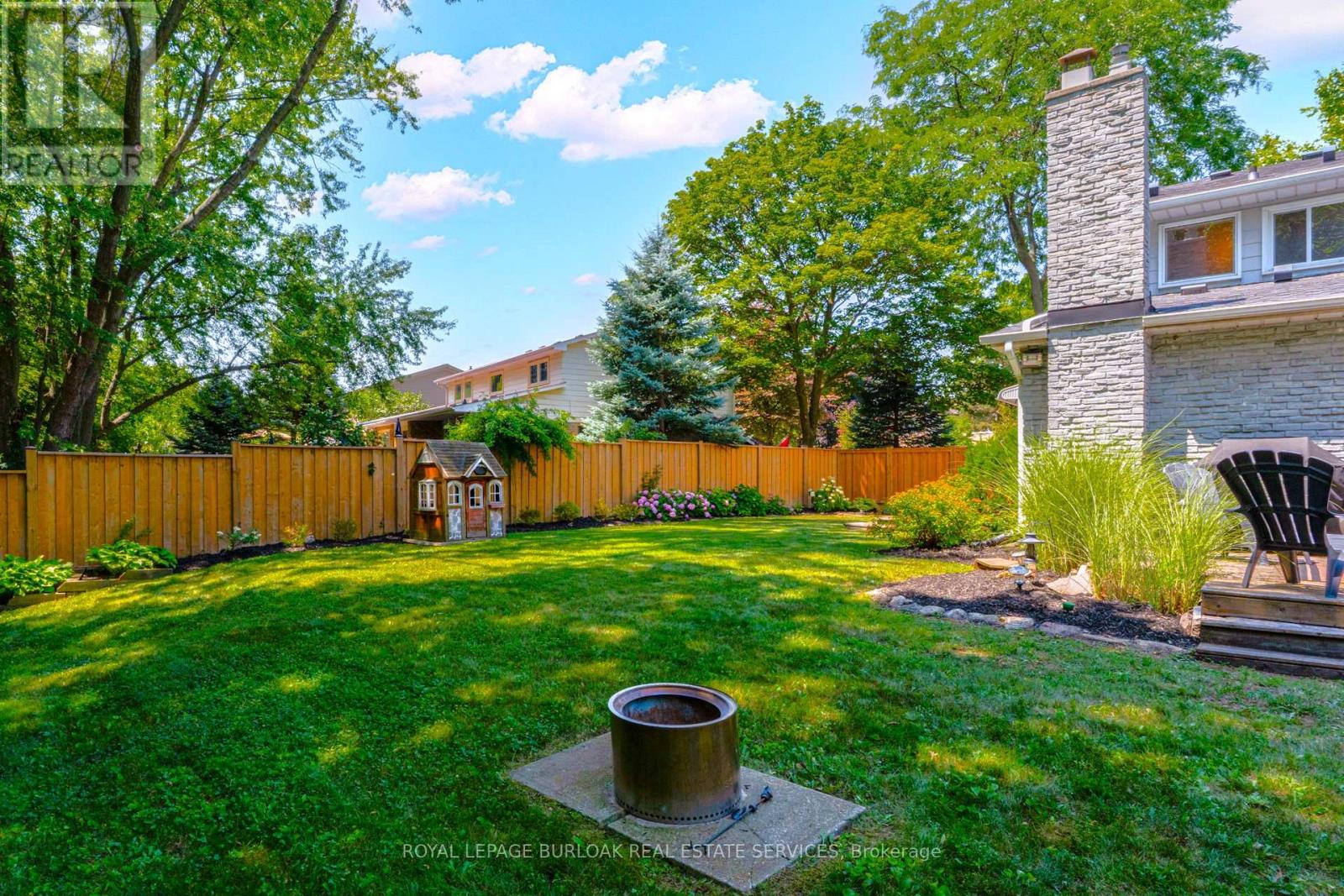 Photo 46 of 1807 Heather Hills Drive, Burlington ON