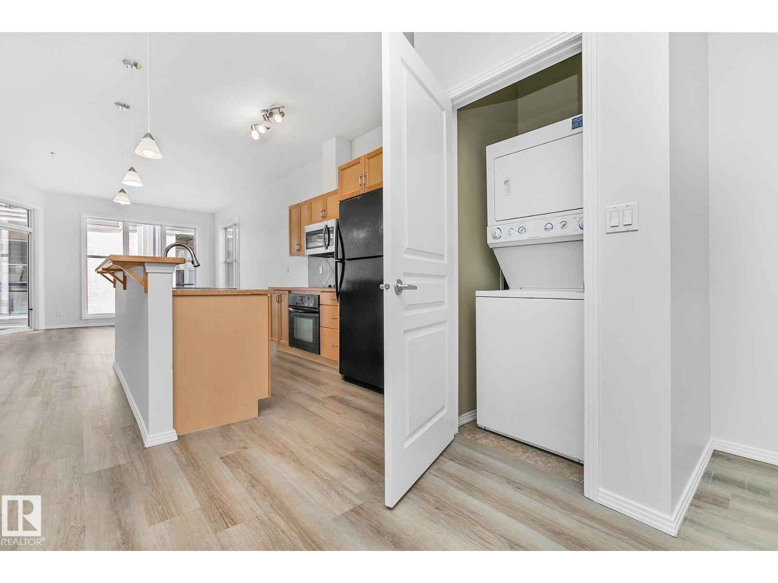 Photo 27 of 352 4827 104 A St Nw, Edmonton AB