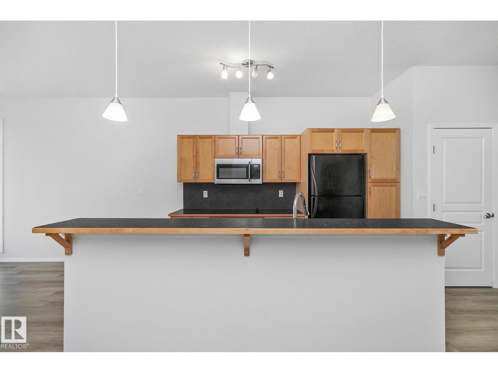 Photo 9 of 352 4827 104 A St Nw, Edmonton AB