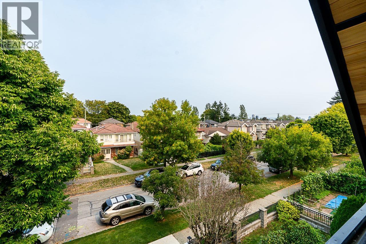 Photo 26 of 1 2248 E 48th Avenue, Vancouver BC