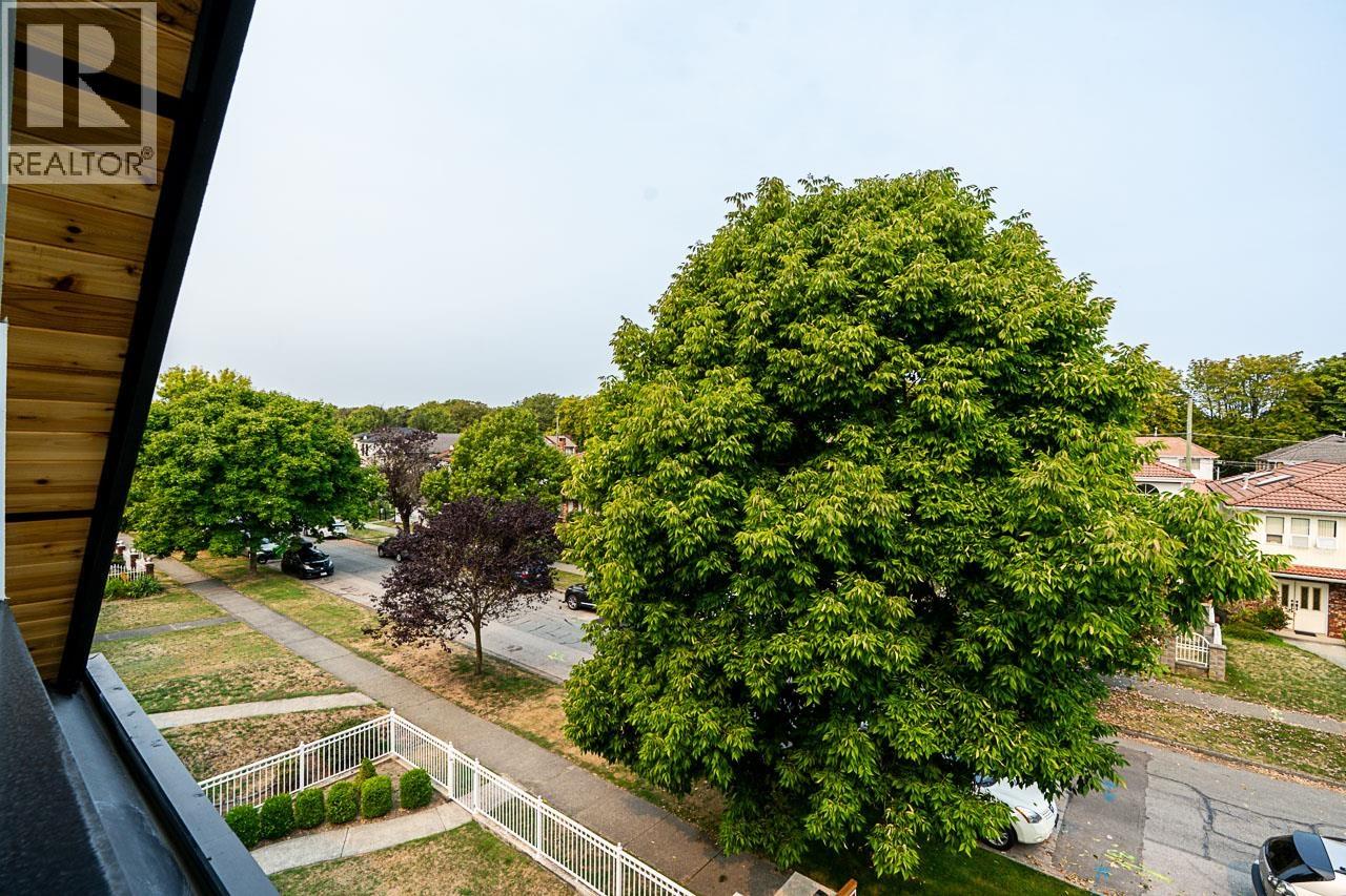 Photo 27 of 1 2248 E 48th Avenue, Vancouver BC