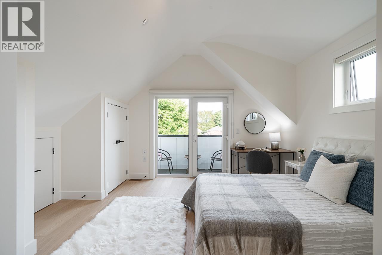 Photo 22 of 1 2248 E 48th Avenue, Vancouver BC
