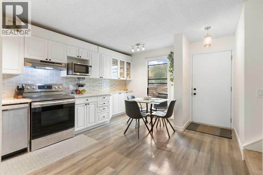 Photo 4 of 1324 Ranchlands Way Nw, Calgary AB