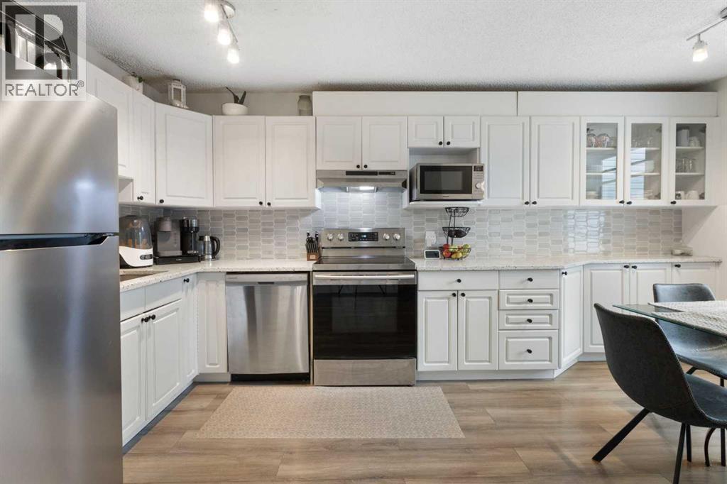 Photo 6 of 1324 Ranchlands Way Nw, Calgary AB