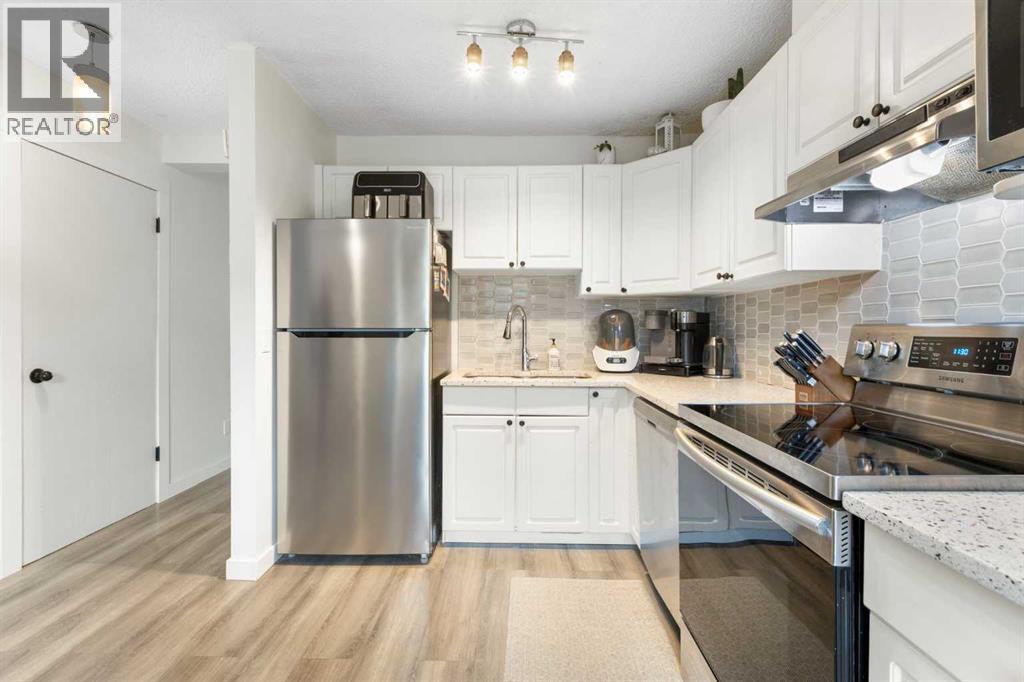 Photo 7 of 1324 Ranchlands Way Nw, Calgary AB