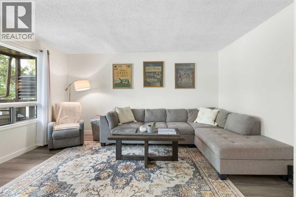 Photo 9 of 1324 Ranchlands Way Nw, Calgary AB