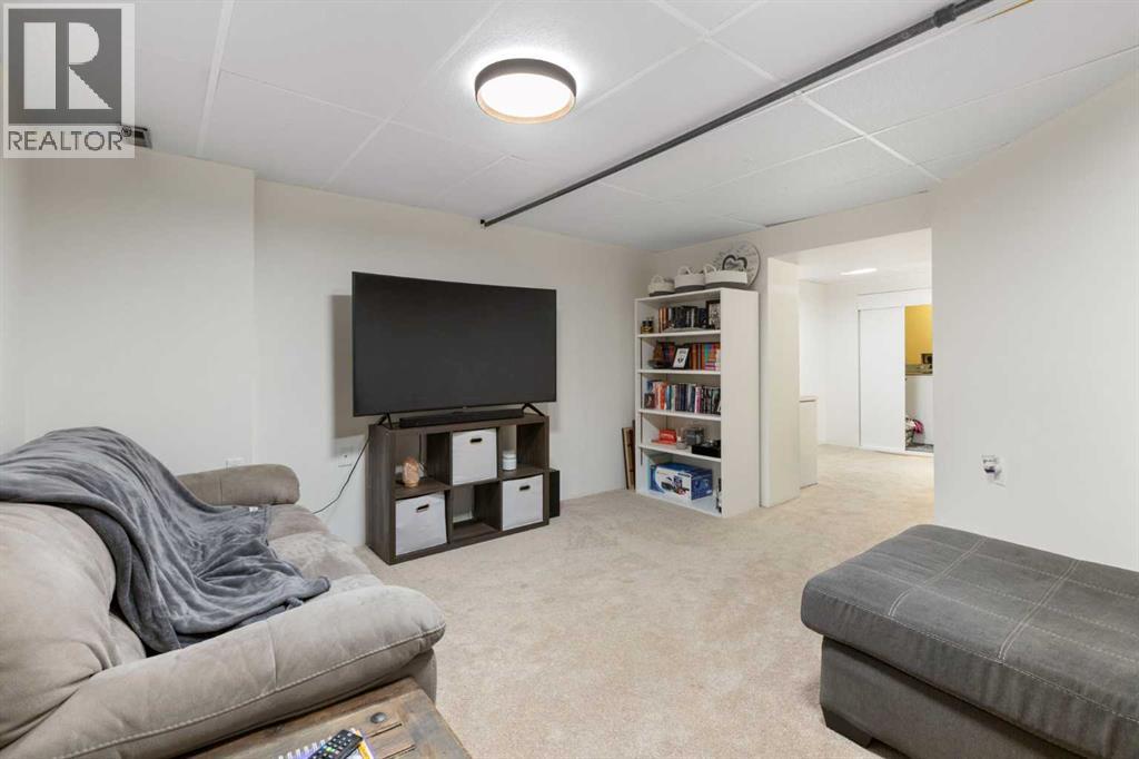 Photo 25 of 1324 Ranchlands Way Nw, Calgary AB