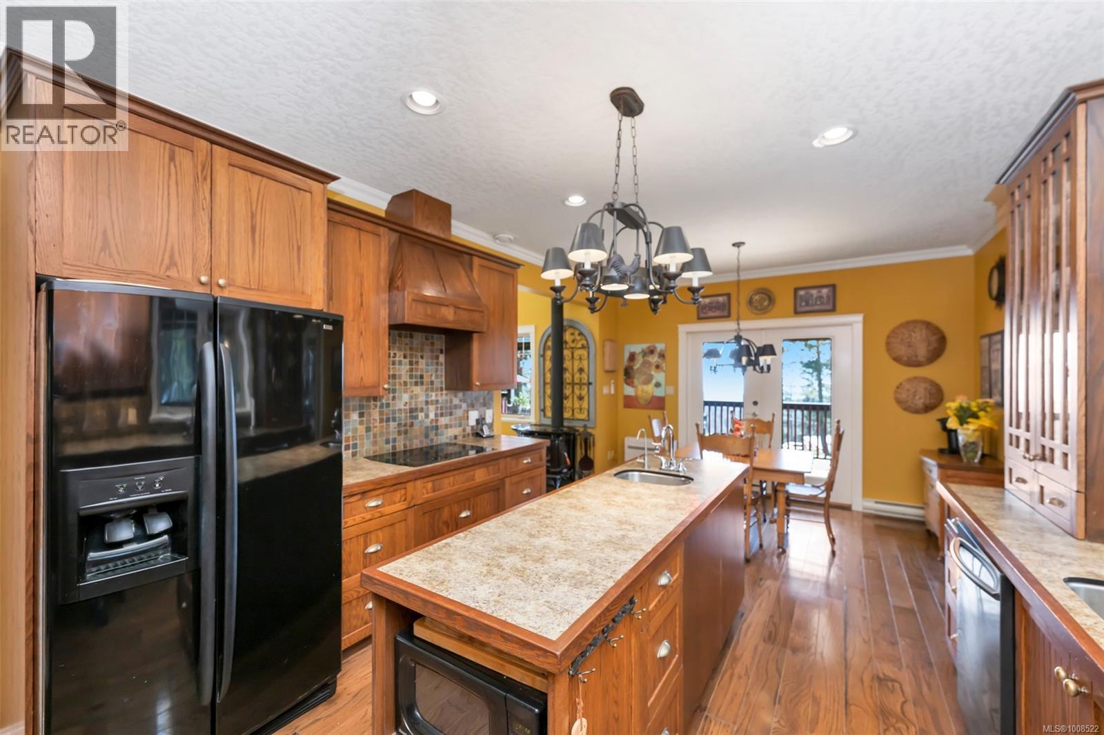 700 Cains Way, Sooke