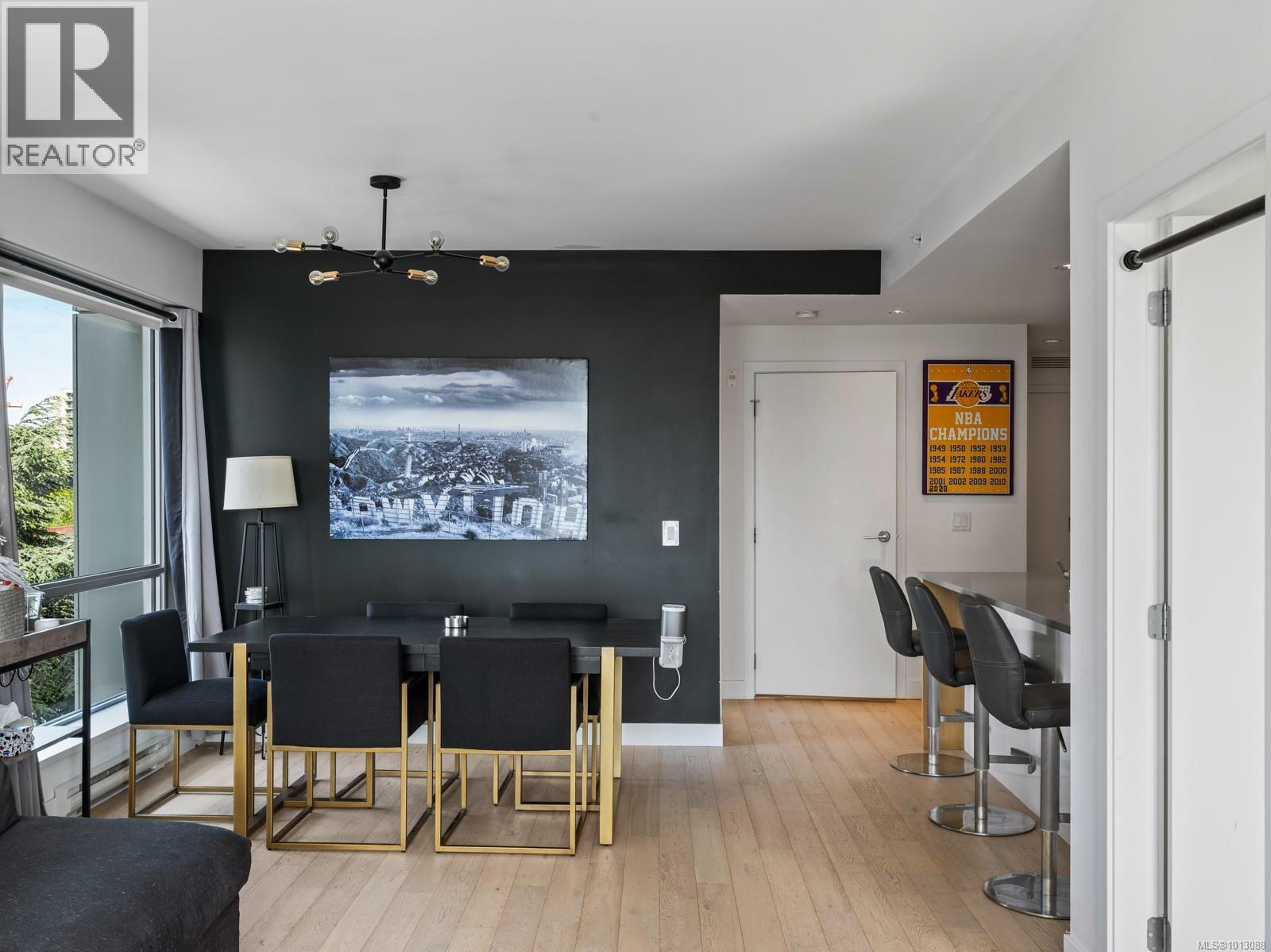 502 838 Broughton Street, Victoria