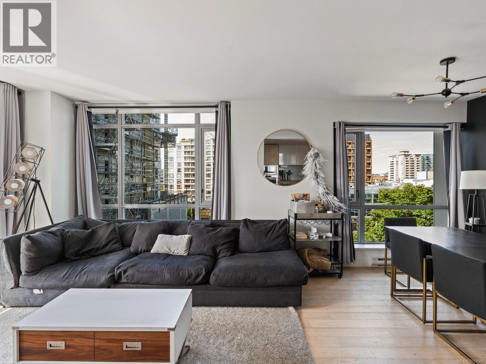 502 838 Broughton Street, Victoria