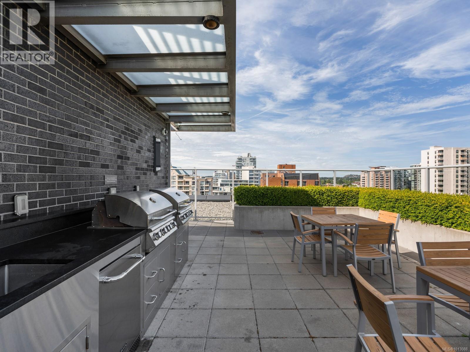 502 838 Broughton Street, Victoria