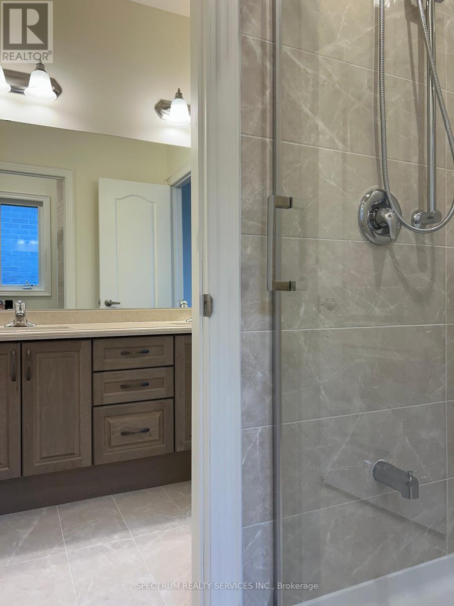 Photo 11 of 158 Attwater Drive, Cambridge ON