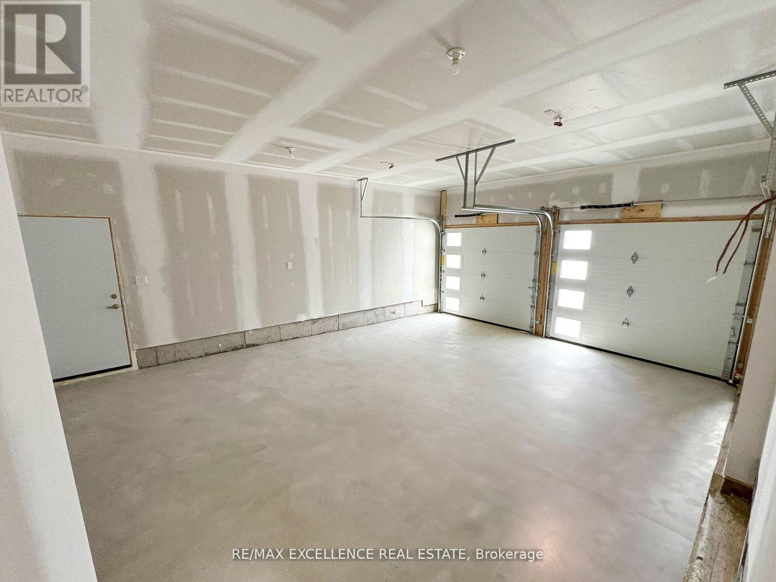 Photo 9 of 197 Southworth Street, Welland ON