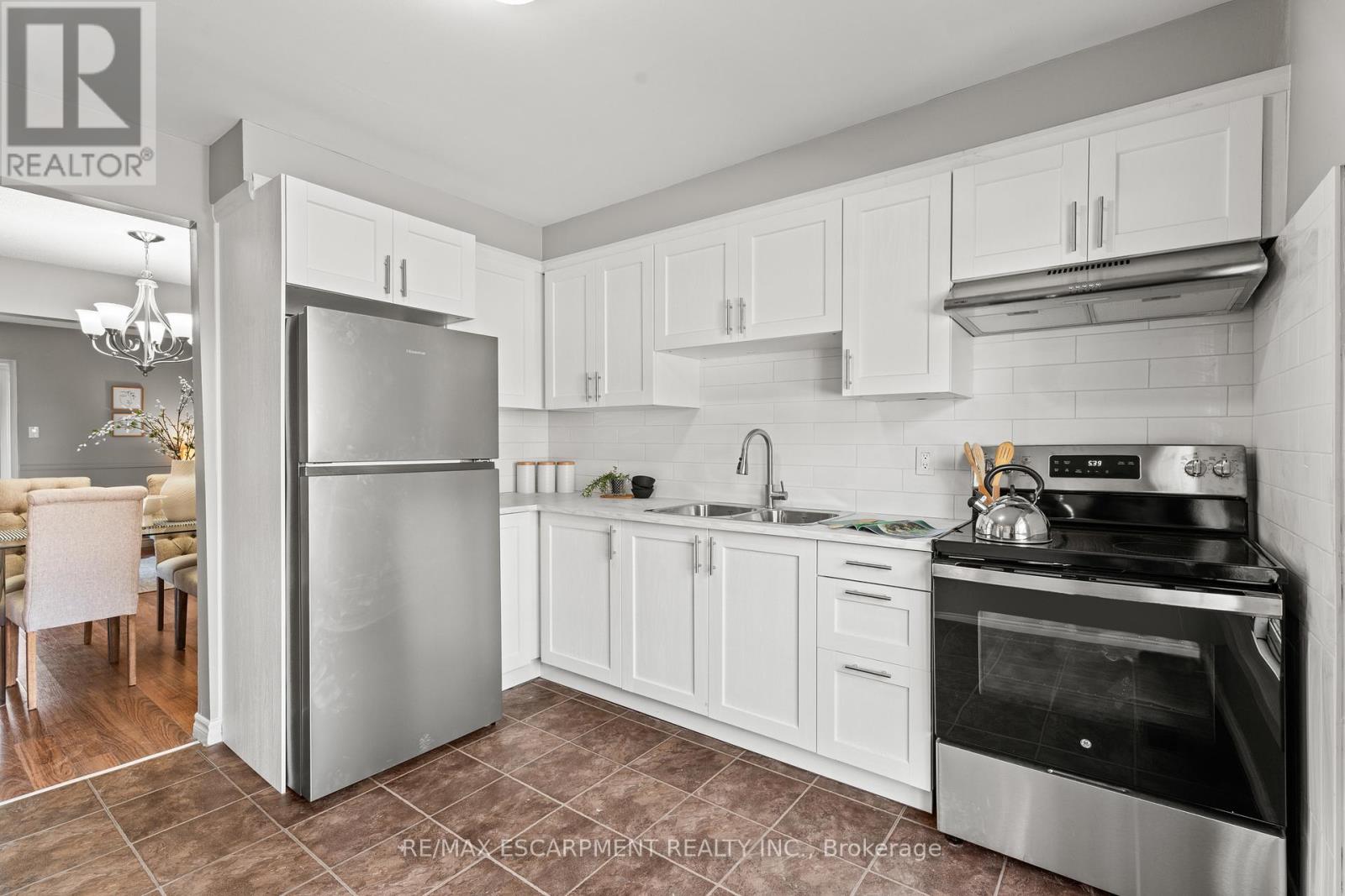 Photo 1 of 33 1301 Upper Gage Avenue, Hamilton ON