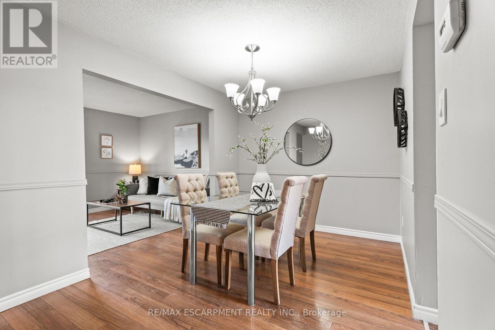 Photo 6 of 33 1301 Upper Gage Avenue, Hamilton ON