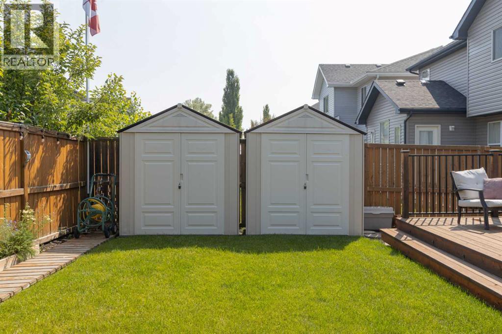 Photo 40 of 161 Bridlerange Circle Sw, Calgary AB