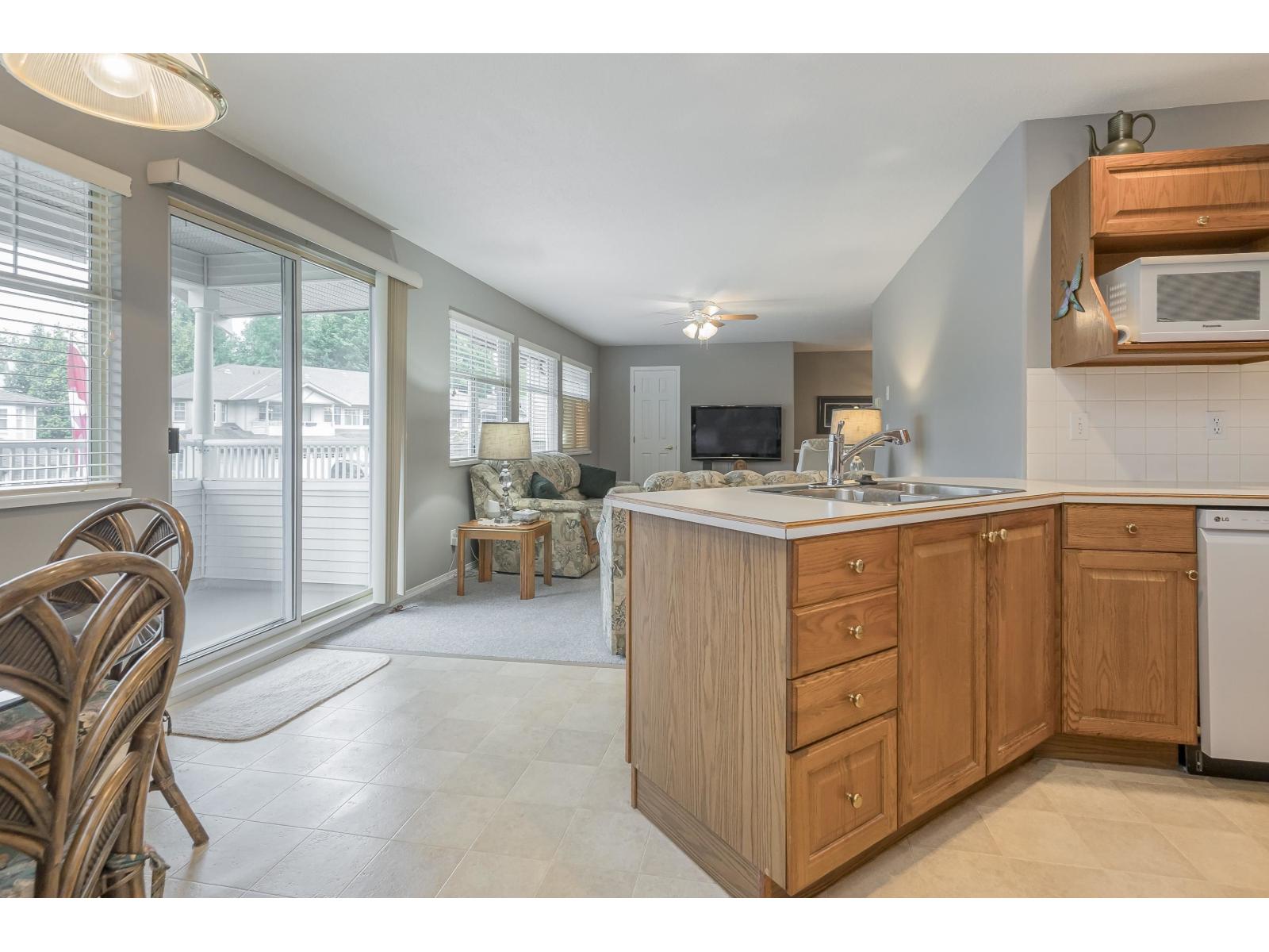 Photo 13 of 201 20391 96 Avenue, Langley BC