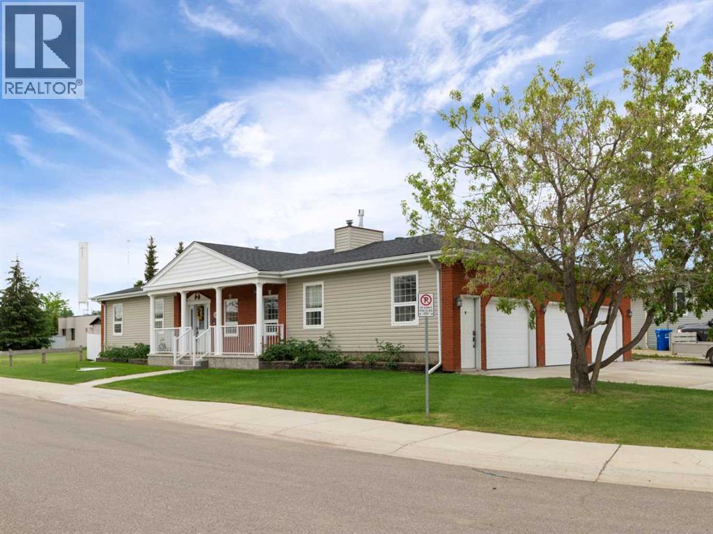 Photo 1 of 129 Caldwell Crescent, Fort Mcmurray AB