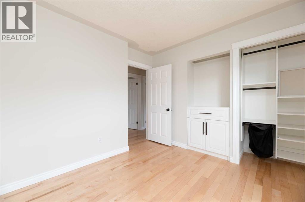 Photo 20 of 129 Caldwell Crescent, Fort Mcmurray AB