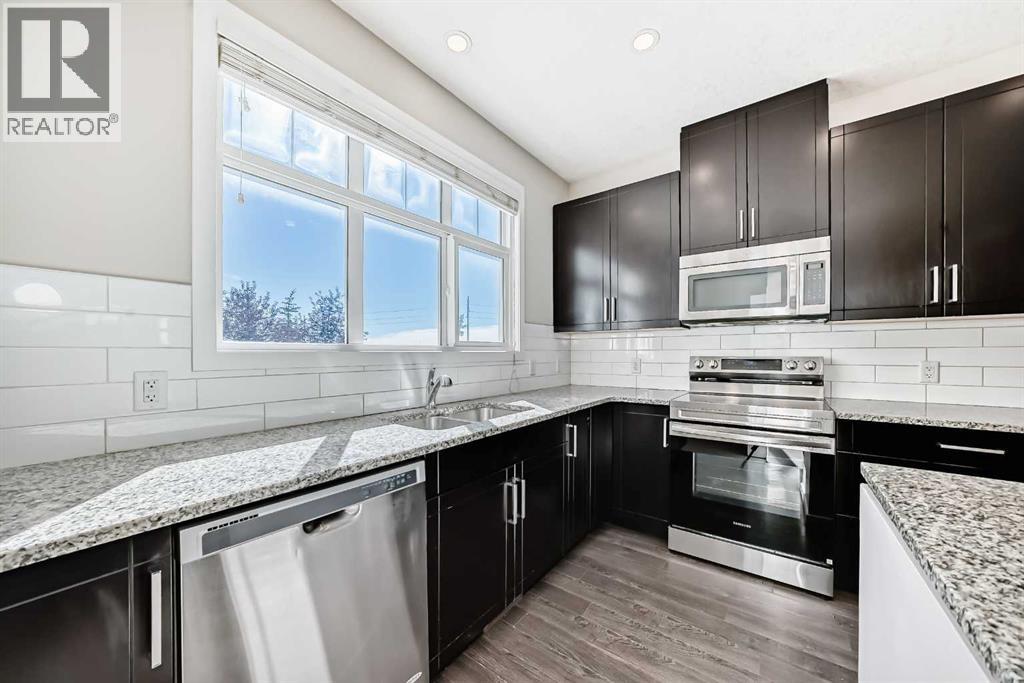 Photo 10 of 203 Copperstone Park Se, Calgary AB