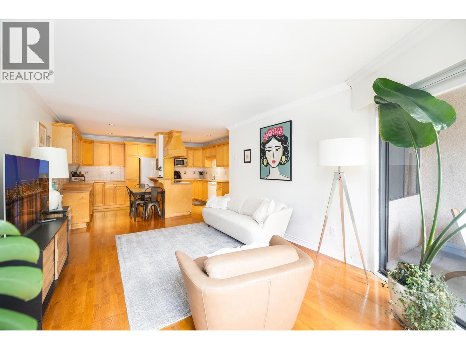 Photo 14 of 301 1235 W 15th Avenue, Vancouver BC