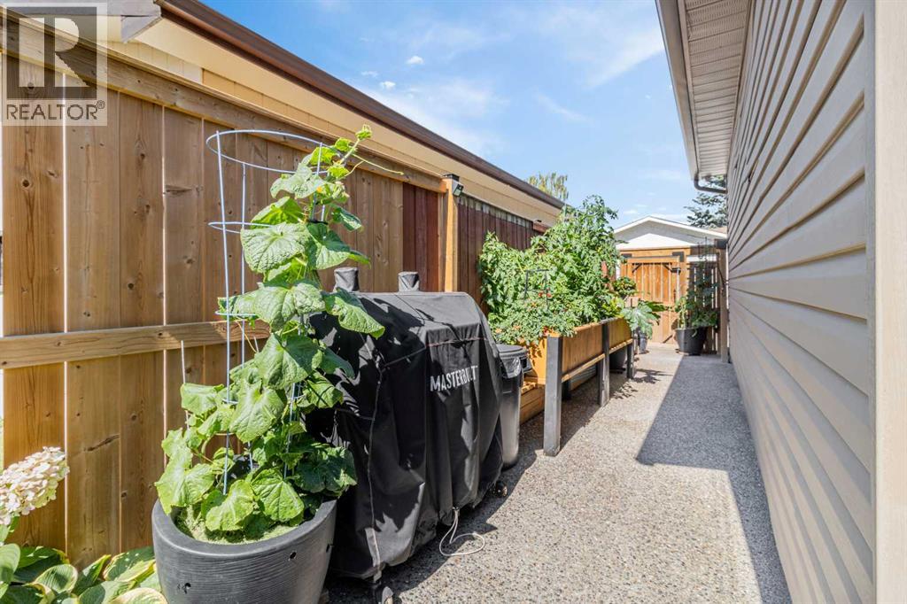Photo 6 of 4728 Rundlehorn Drive Ne, Calgary AB