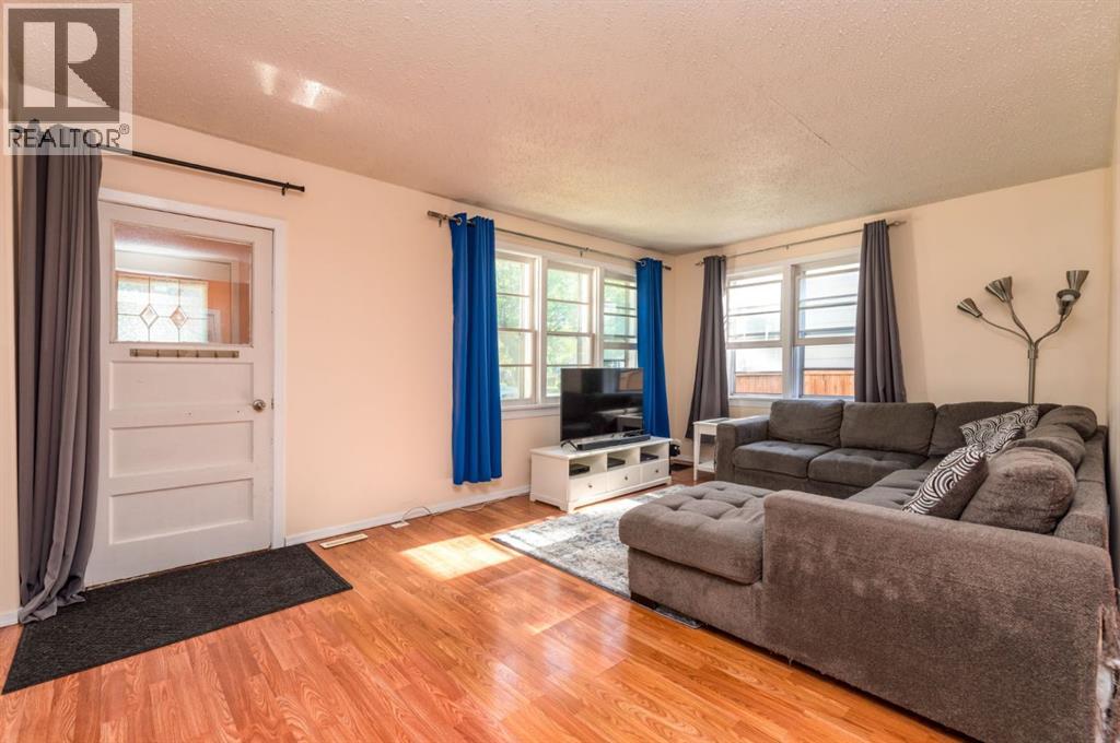 Photo 2 of 5412 50 Street, Lloydminster AB