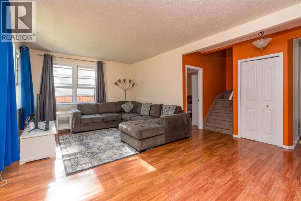Photo 4 of 5412 50 Street, Lloydminster AB