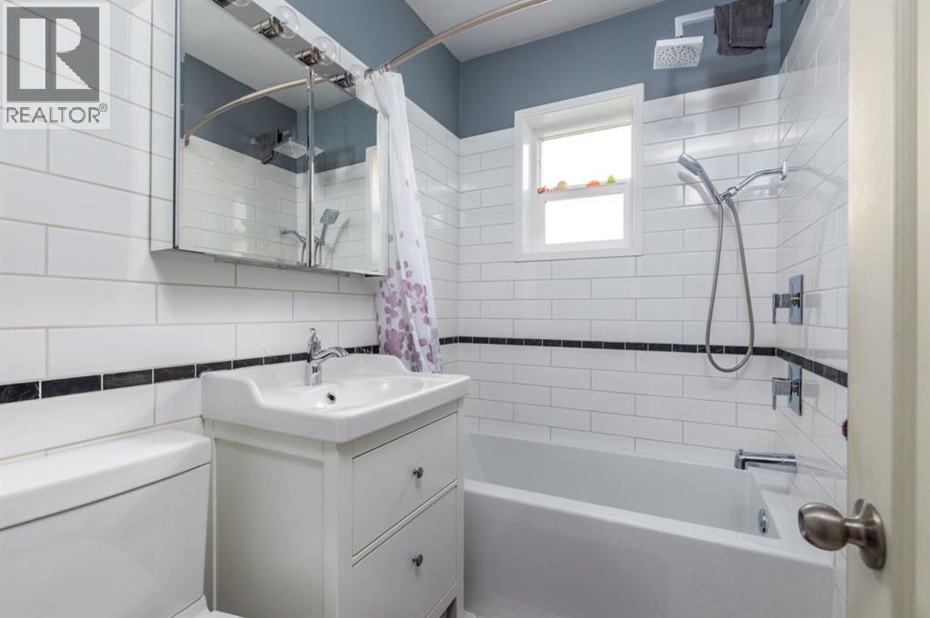 Photo 8 of 5412 50 Street, Lloydminster AB