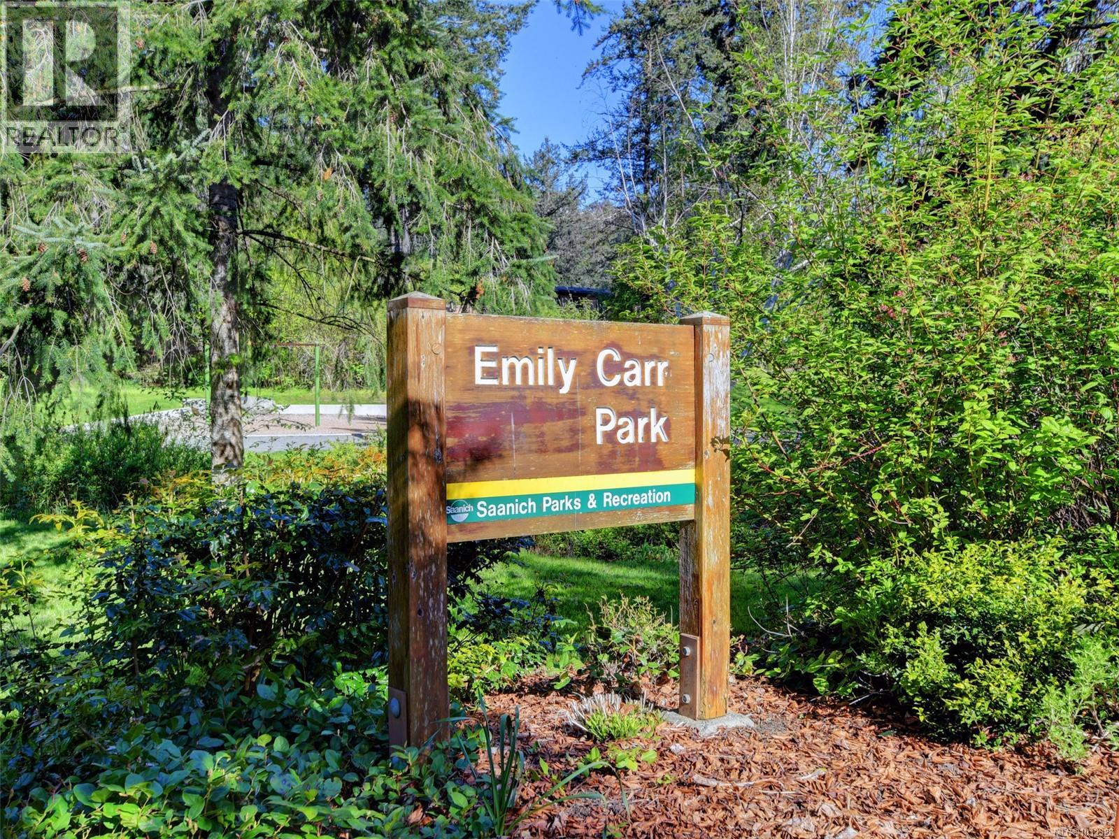 Photo 38 of 44 4318 Emily Carr Dr, Saanich BC