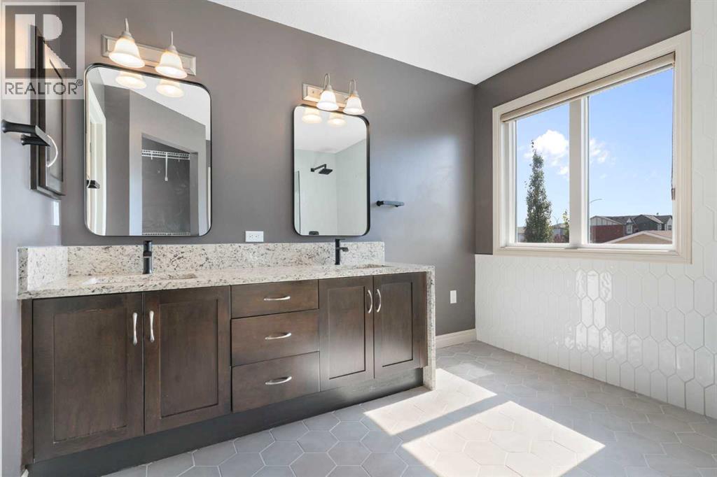 Photo 18 of 64 Sage Berry Road Nw, Calgary AB