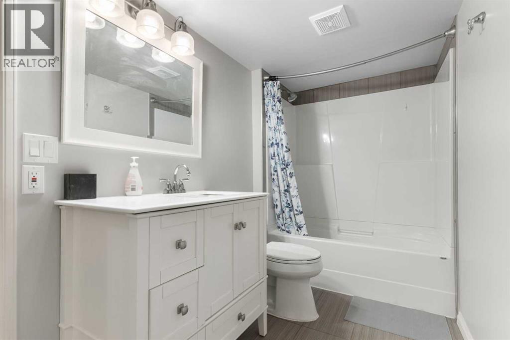 Photo 35 of 64 Sage Berry Road Nw, Calgary AB