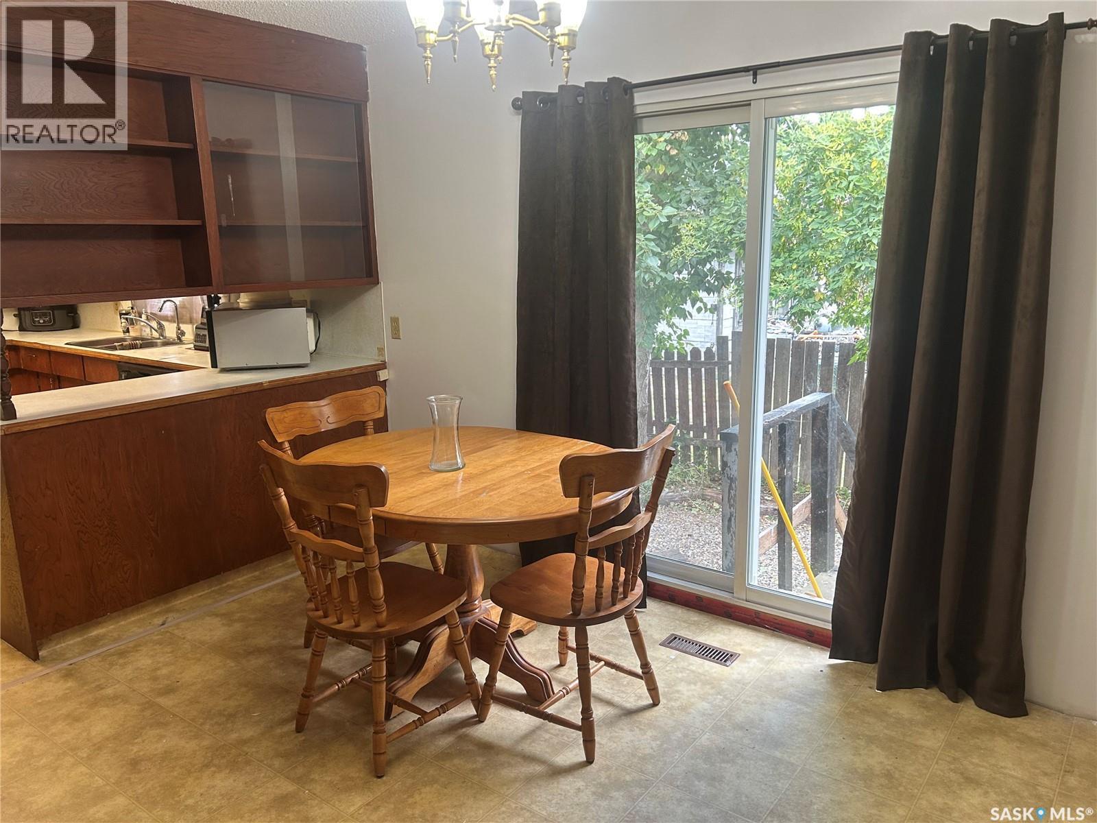 325 White STREET — photo 15