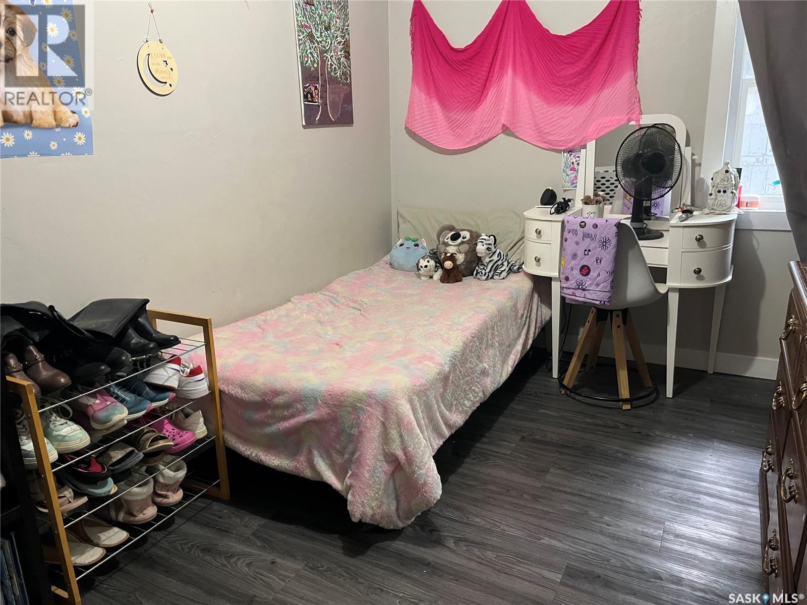 Photo 15 of 1447 Robinson Street, Regina SK