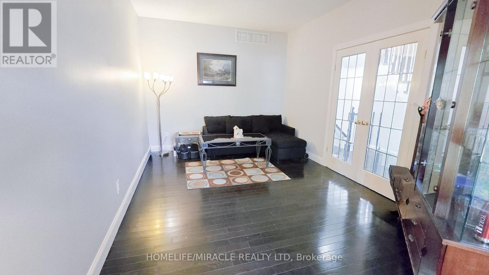 Photo 10 of 22 Rockwood Road, Kitchener ON