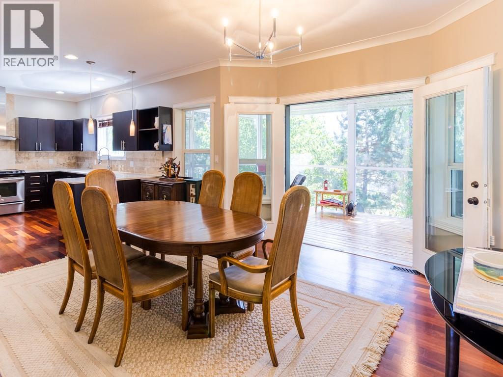 Photo 10 of 2600 Fairway Place, Blind Bay BC