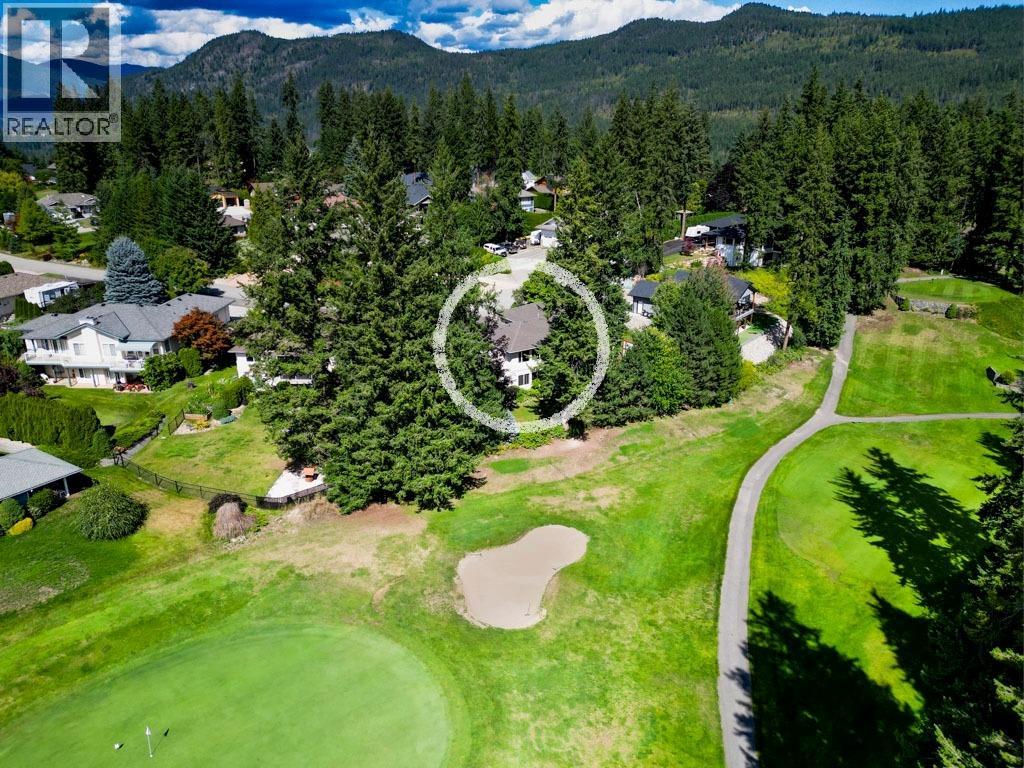 Photo 40 of 2600 Fairway Place, Blind Bay BC