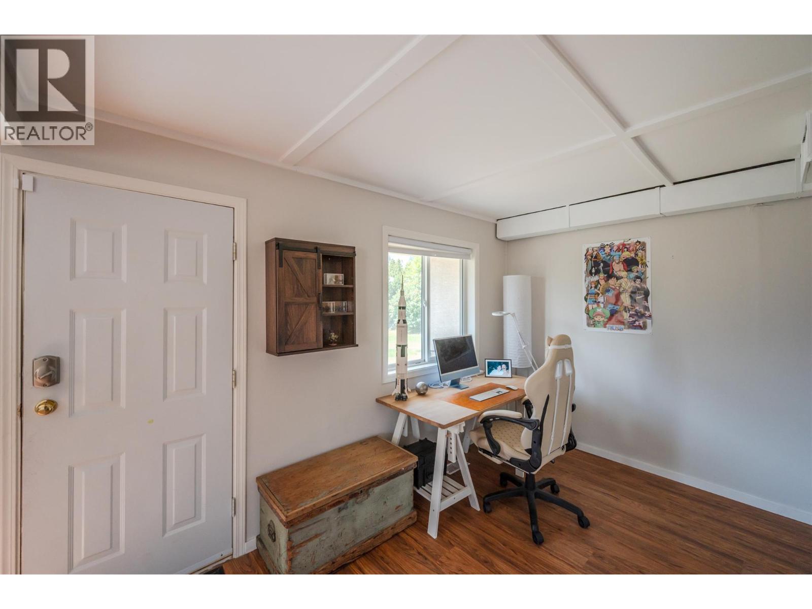 523 10th Avenue Unit# 2, Keremeos