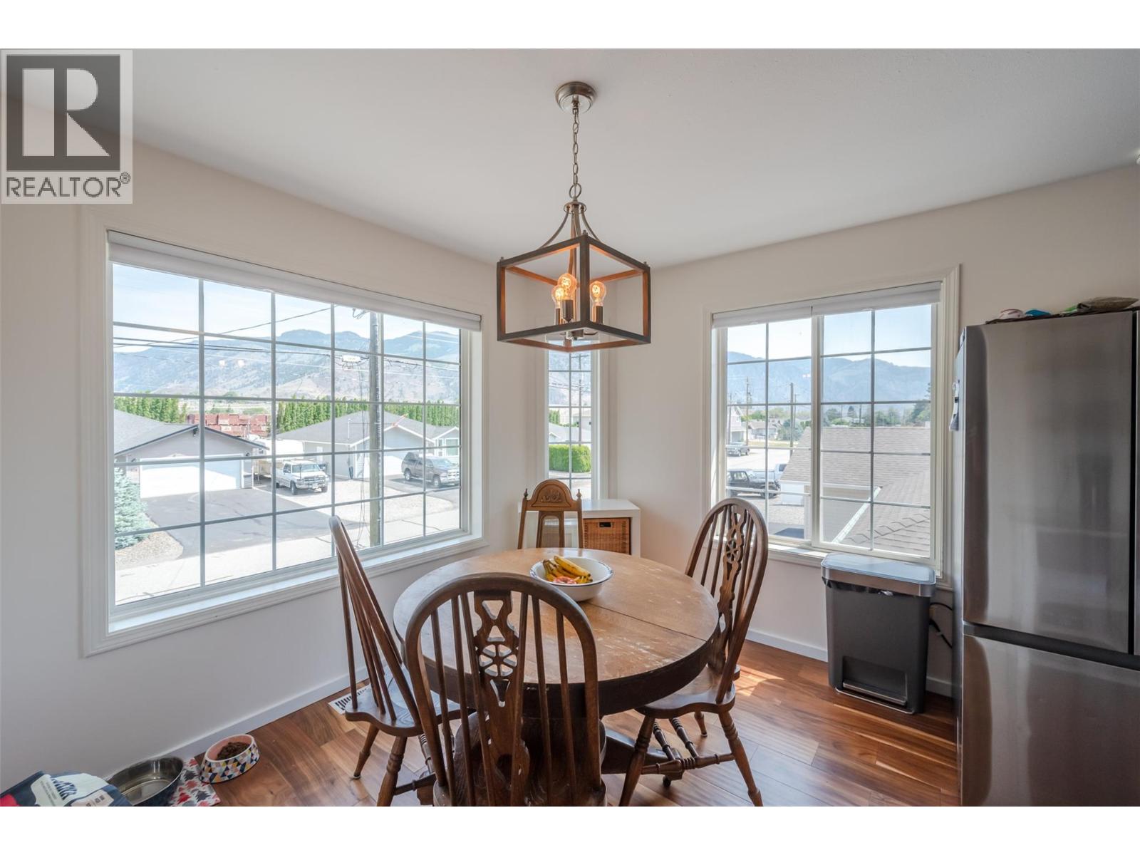 523 10th Avenue Unit# 2, Keremeos