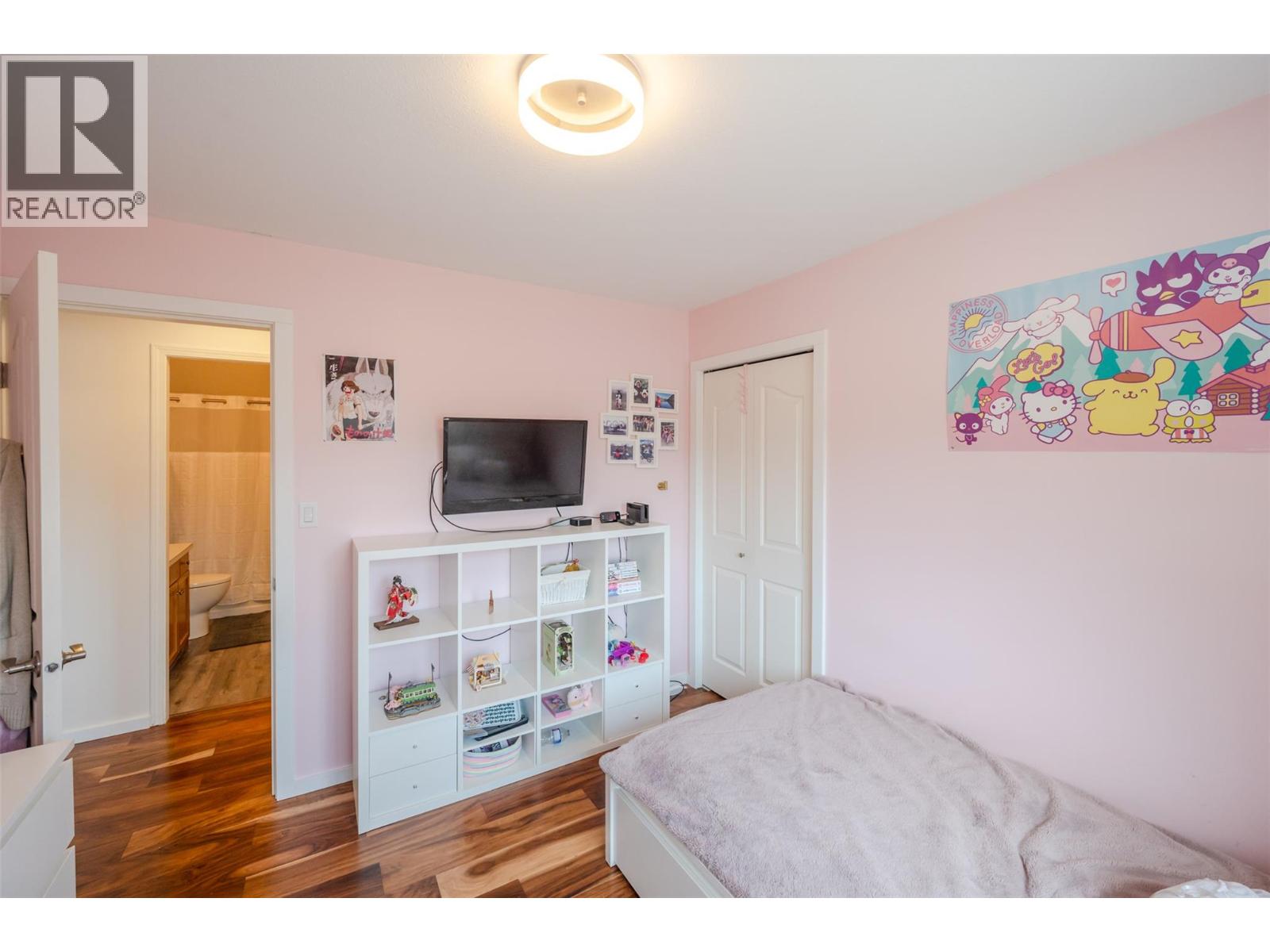 523 10th Avenue Unit# 2, Keremeos