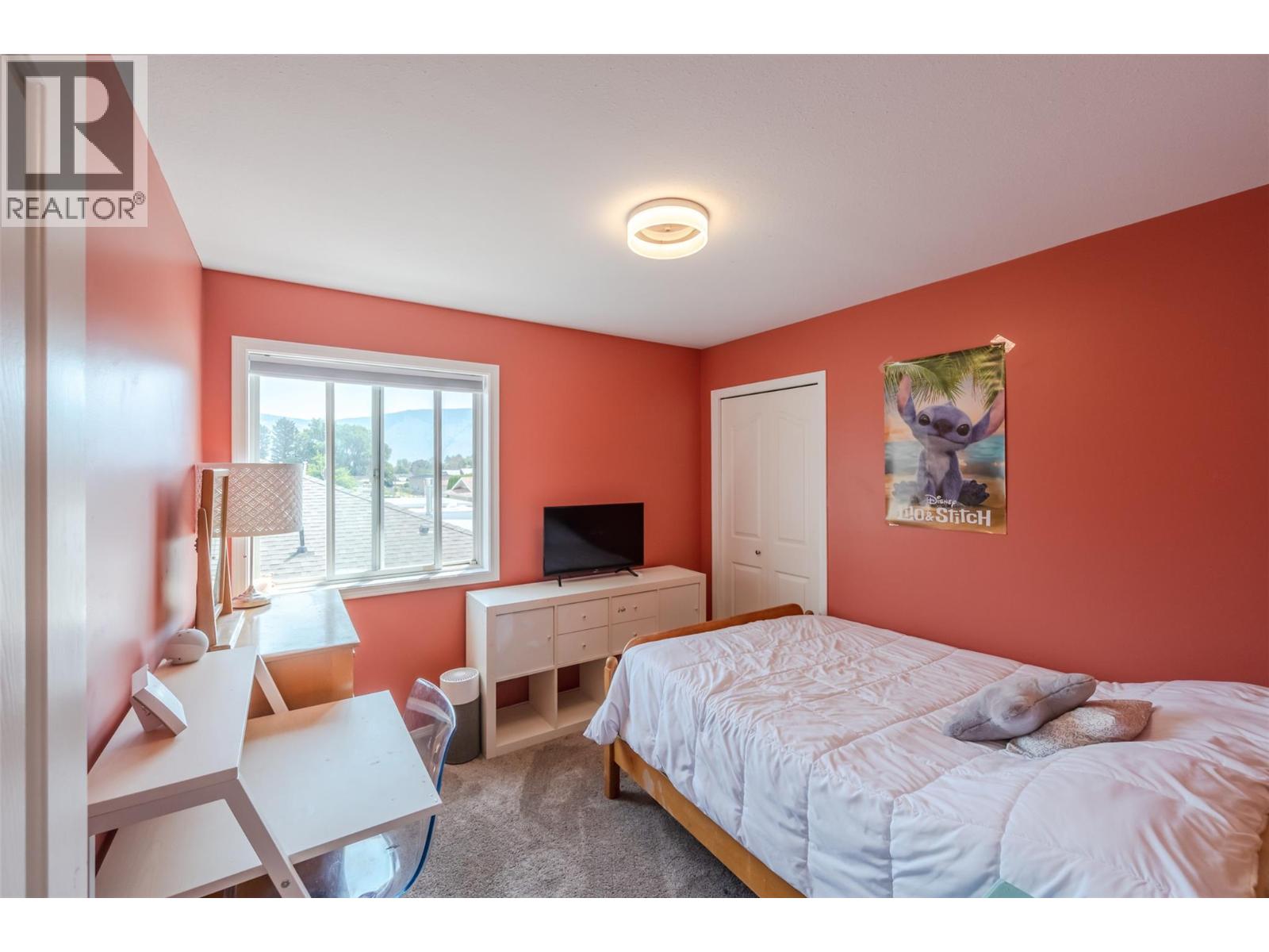 523 10th Avenue Unit# 2, Keremeos