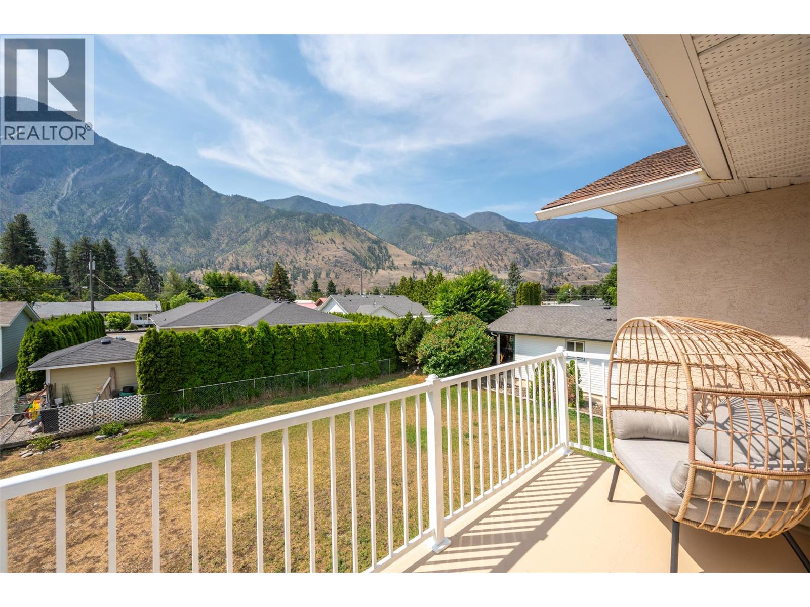 523 10th Avenue Unit# 2, Keremeos