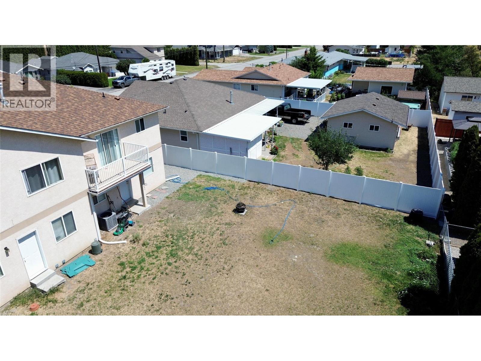 523 10th Avenue Unit# 2, Keremeos