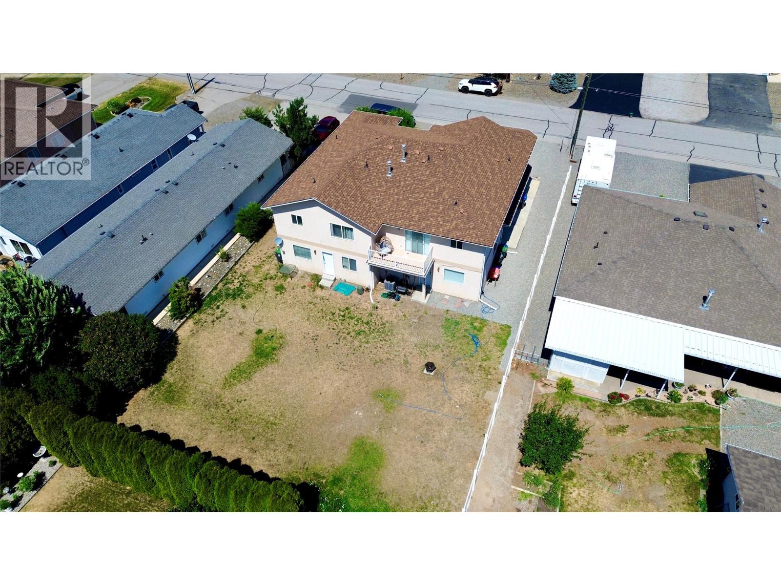 523 10th Avenue Unit# 2, Keremeos