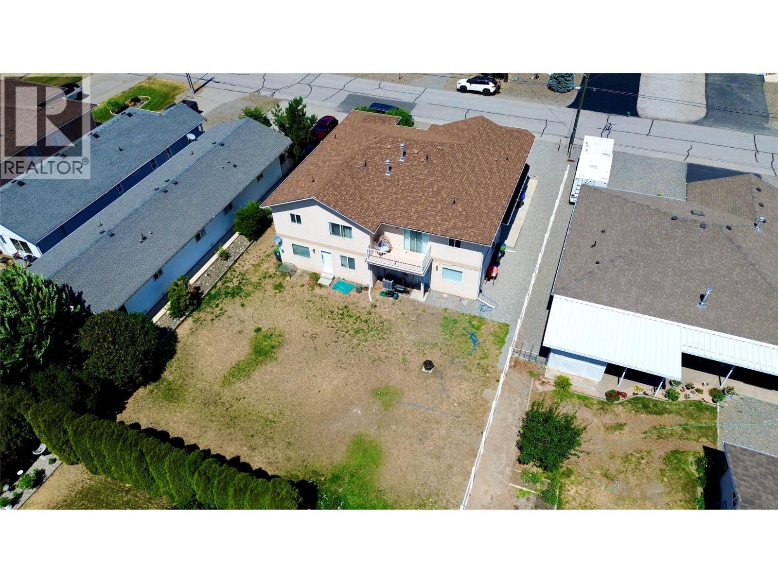 523 10th Avenue Unit# 2, Keremeos