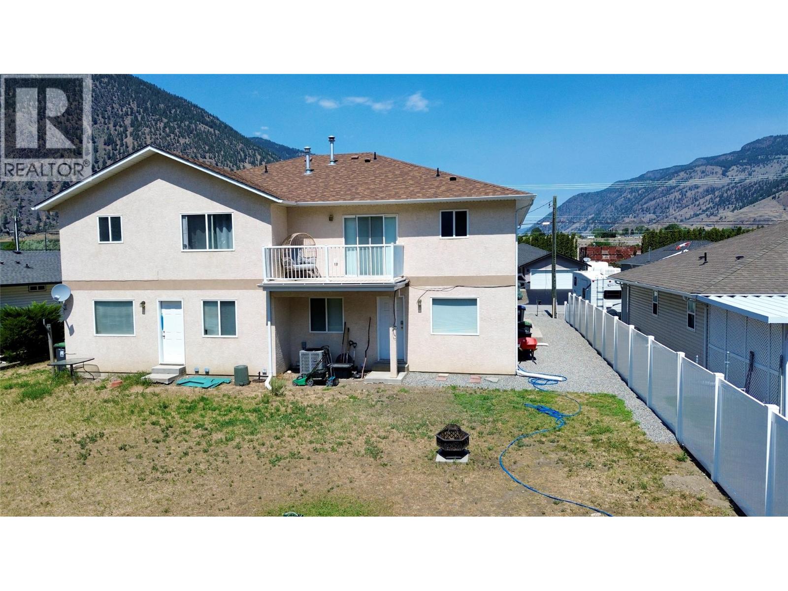 523 10th Avenue Unit# 2, Keremeos