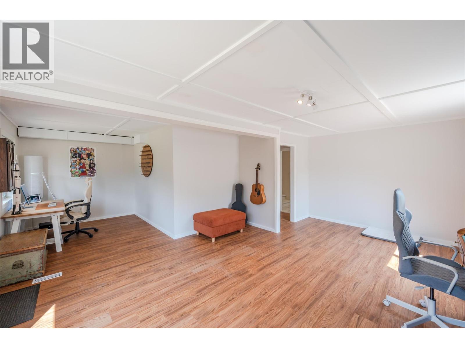 523 10th Avenue Unit# 2, Keremeos