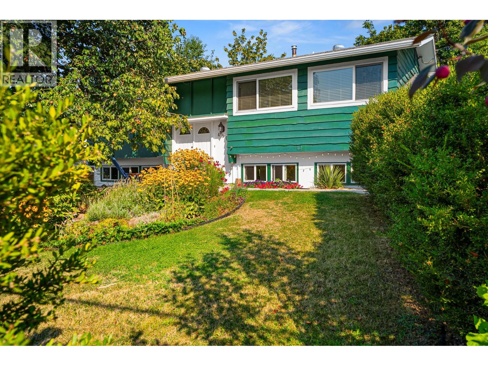 Photo 1 of 490 6 Street Se, Salmon Arm BC